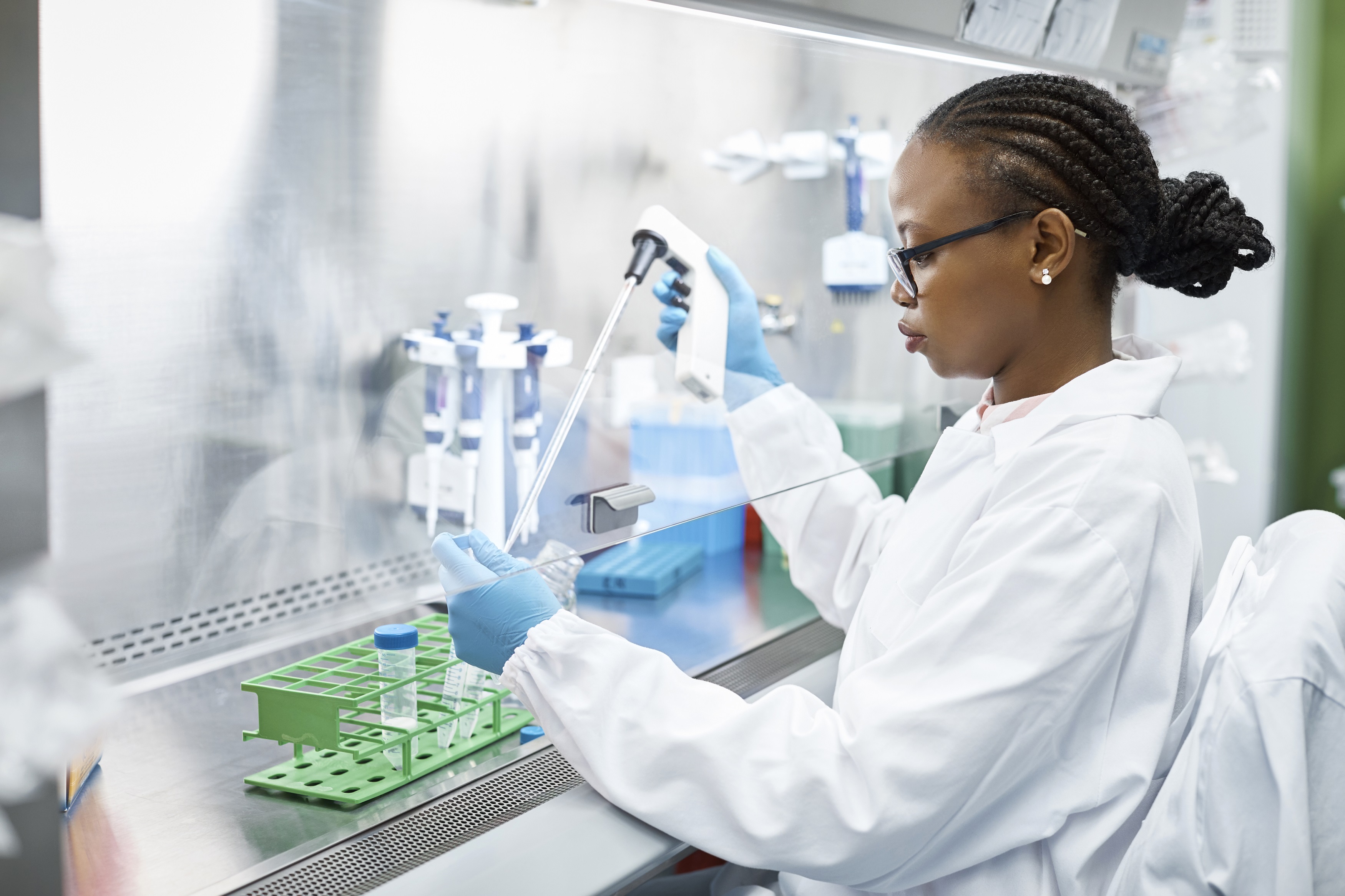 scientist-analyzing-medical-sample-in-laboratory